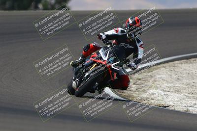 media/Sep-21-2025-TrackDaz (Sun) [[277c75b276]]/B Group/1220pm (Turn 2)/